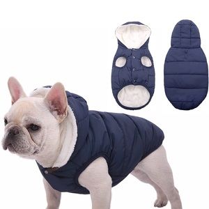 Dog winter jacket is made of 2 layers fleece lined & Polyester.